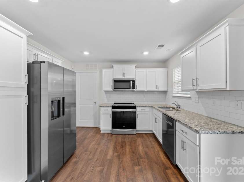 4 Chambers Garden Drive, Arden, NC 28704.  MLS# CAR4247013, YatesRealty ID 13206. 