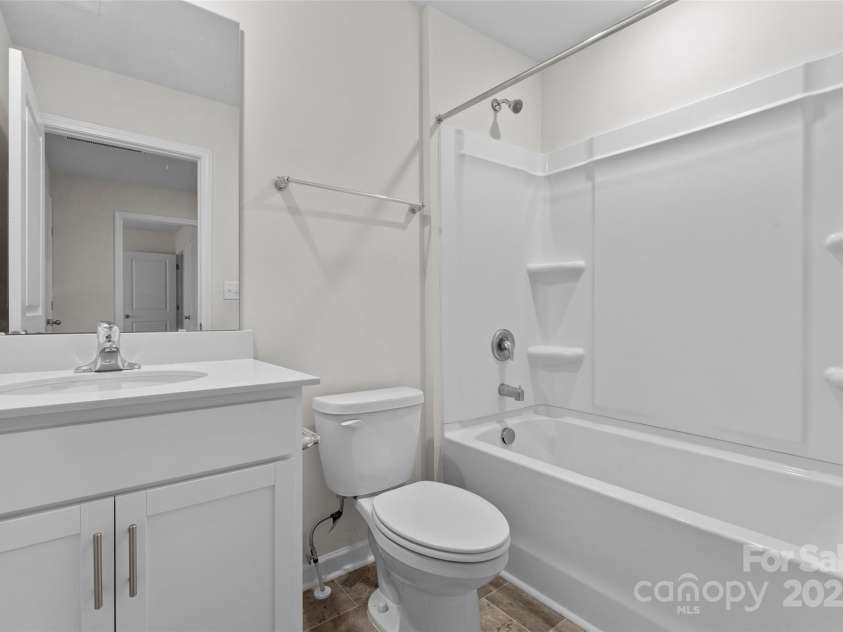 4 Chambers Garden Drive, Arden, NC 28704.  MLS# CAR4247013, YatesRealty ID 13206. 