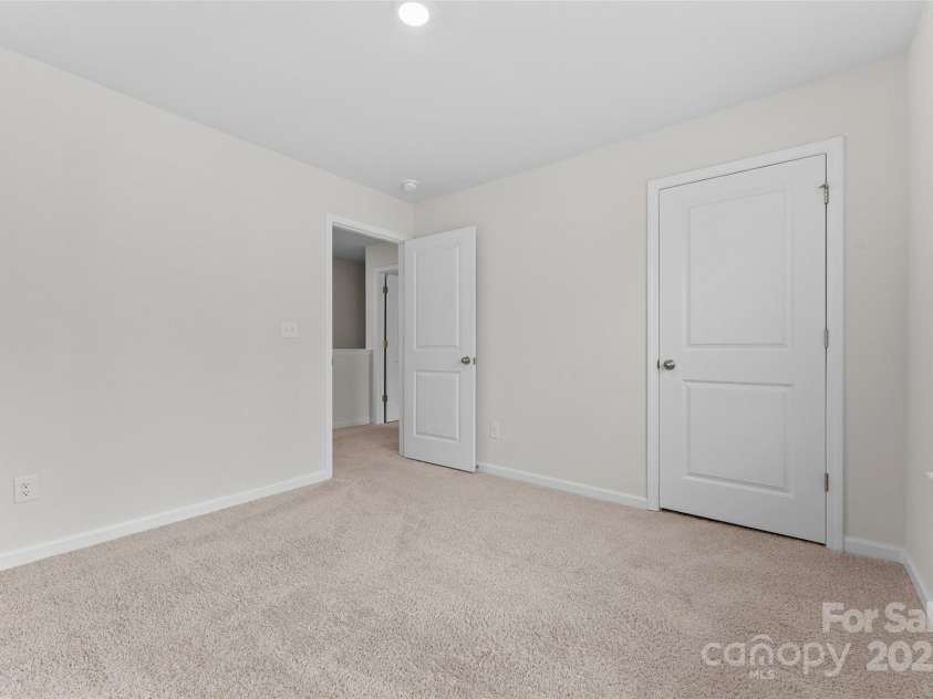 4 Chambers Garden Drive, Arden, NC 28704.  MLS# CAR4247013, YatesRealty ID 13206. 