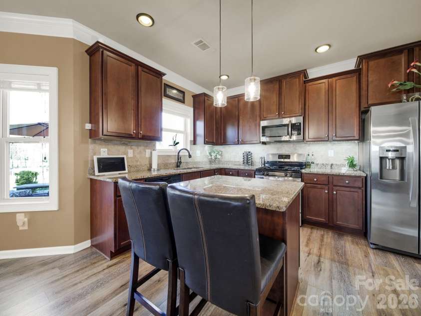 146 Cole Drive, Mooresville, NC 28115.  MLS# CAR4360351, YatesRealty ID 13207. Kitchen