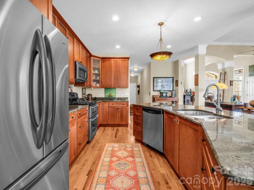 21 Kanuga Forest Drive, Hendersonville, NC 28739.  MLS# CAR4350082, YatesRealty ID 13208. 