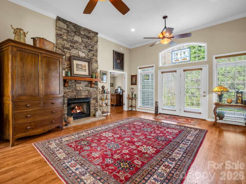 21 Kanuga Forest Drive, Hendersonville, NC 28739.  MLS# CAR4350082, YatesRealty ID 13208. Great Room