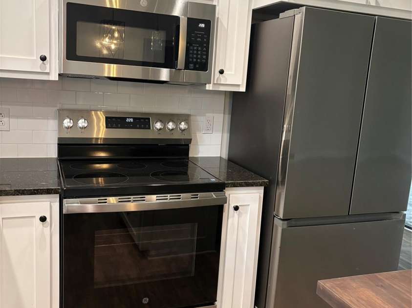 8222 Madison Lane, Hickory, NC 28602.  MLS# CAR4256191, YatesRealty ID 13208. New appliances
