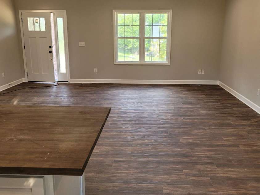 8222 Madison Lane, Hickory, NC 28602.  MLS# CAR4256191, YatesRealty ID 13208. Open concept living/kitchen