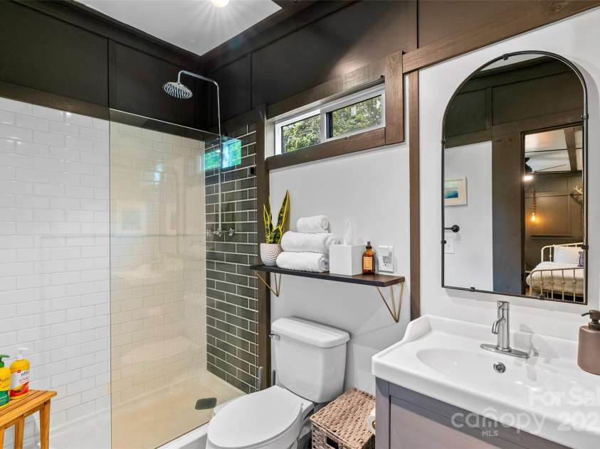 787 Ridge Road, Marion, NC 28752.  MLS# CAR4257578, YatesRealty ID 13209. MAC - Beautifully designed full bathroom