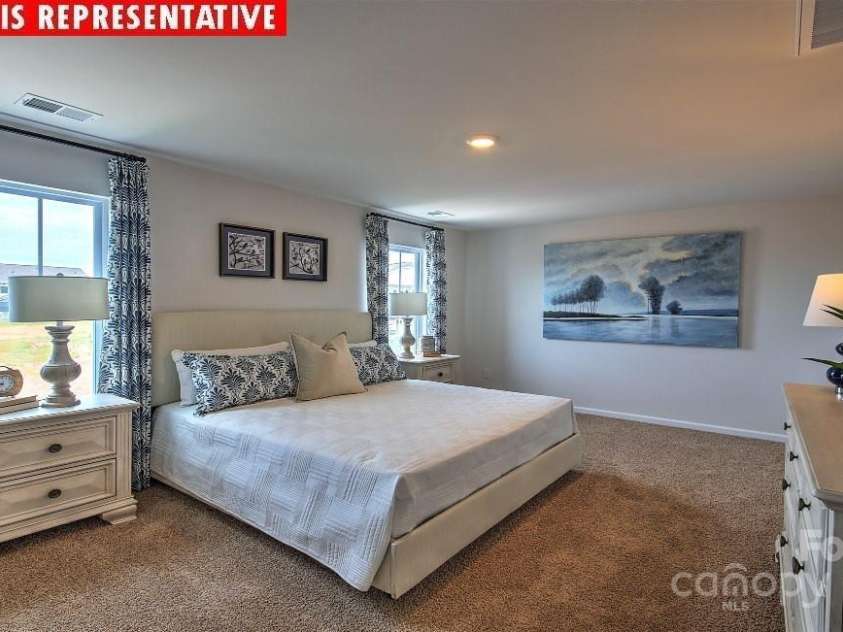 11205 Cardinal Creek Avenue, Charlotte, NC 28215.  MLS# CAR4224365, YatesRealty ID 1321. 