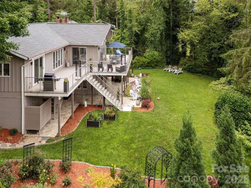 30 Fairway Drive, Etowah, NC 28729.  MLS# CAR4342625, YatesRealty ID 1321. 