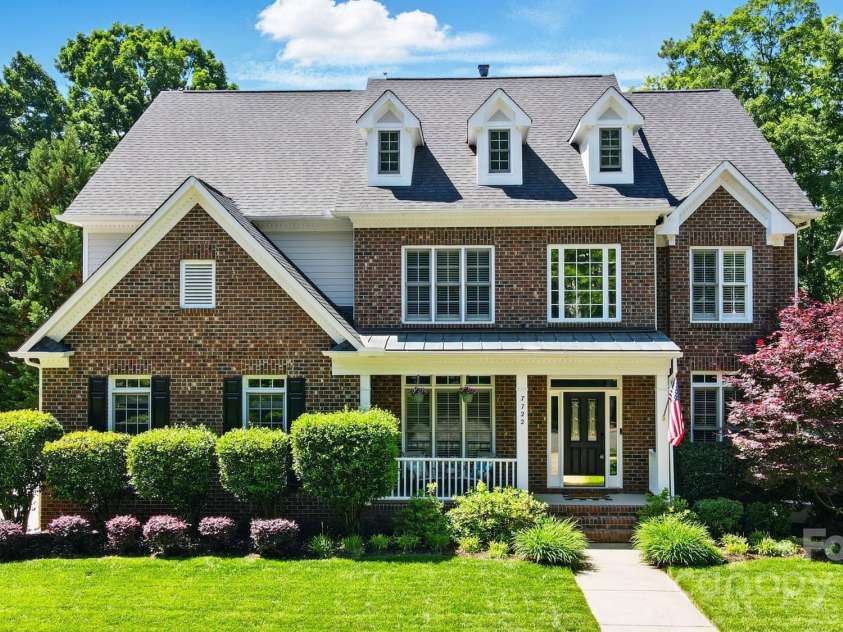 7722 Garnkirk Drive, Huntersville, NC 28078.  MLS# CAR4252536, YatesRealty ID 13210. 