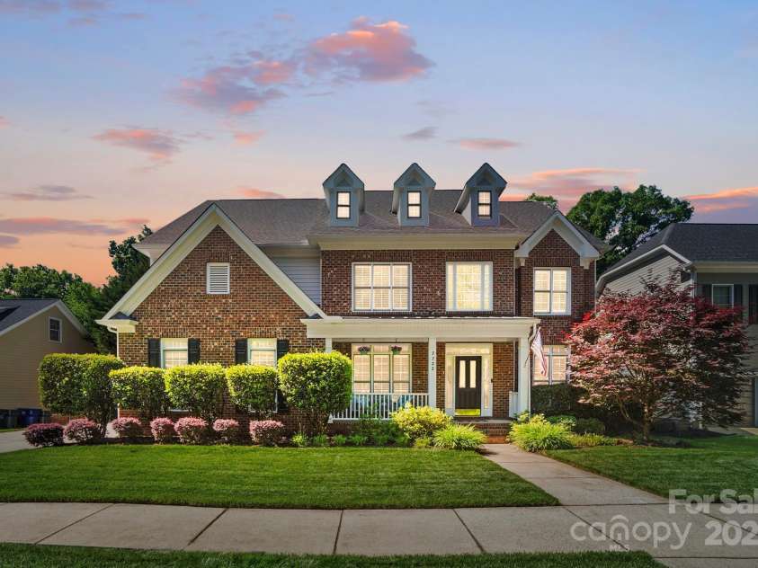 7722 Garnkirk Drive, Huntersville, NC 28078.  MLS# CAR4252536, YatesRealty ID 13210. 