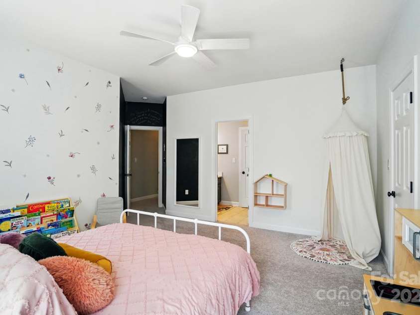 7722 Garnkirk Drive, Huntersville, NC 28078.  MLS# CAR4252536, YatesRealty ID 13210. 
