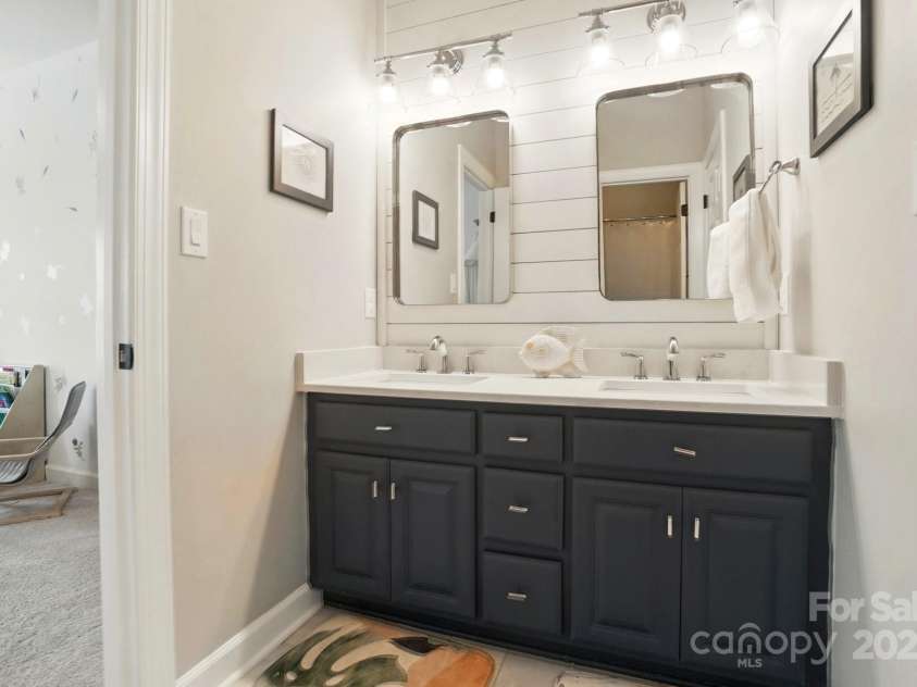 7722 Garnkirk Drive, Huntersville, NC 28078.  MLS# CAR4252536, YatesRealty ID 13210. 