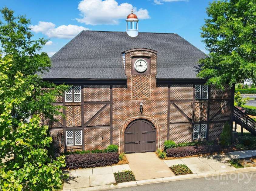 7722 Garnkirk Drive, Huntersville, NC 28078.  MLS# CAR4252536, YatesRealty ID 13210. 
