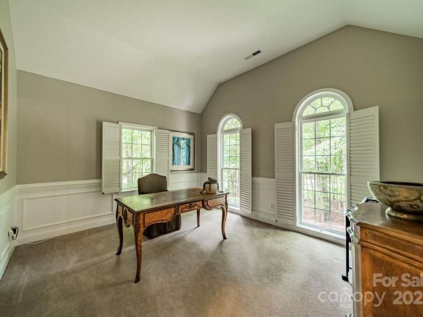 4033 Weddington Manor Court, Matthews, NC 28104.  MLS# CAR4252103, YatesRealty ID 13212. 