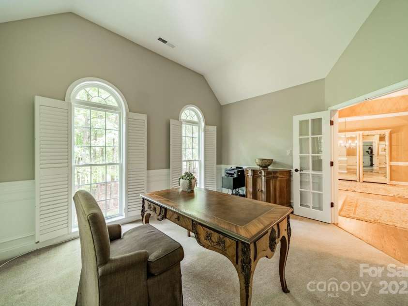 4033 Weddington Manor Court, Matthews, NC 28104.  MLS# CAR4252103, YatesRealty ID 13212. 