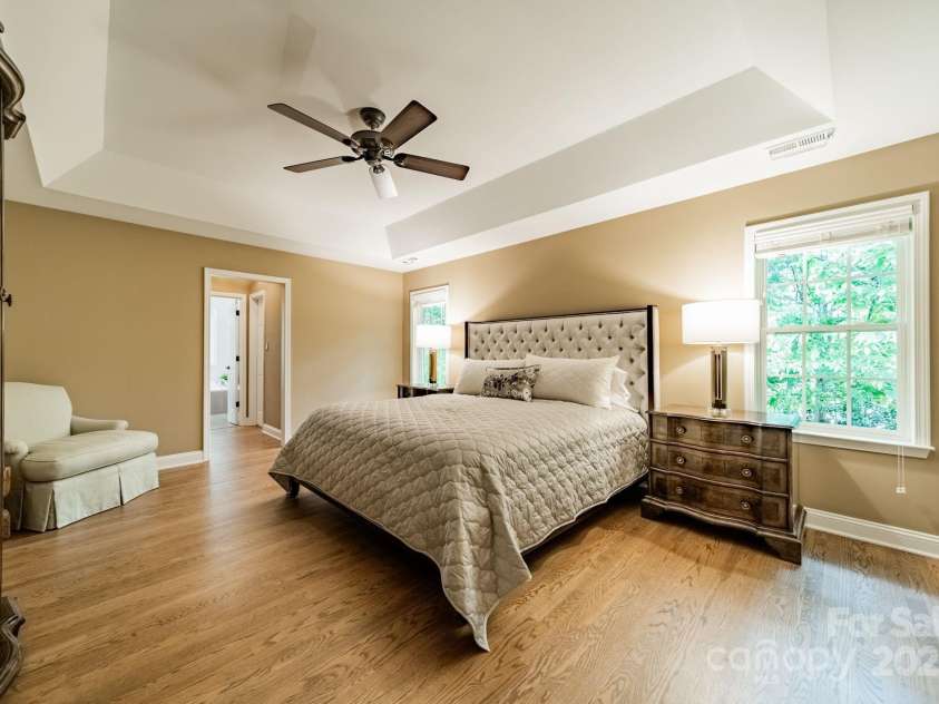 4033 Weddington Manor Court, Matthews, NC 28104.  MLS# CAR4252103, YatesRealty ID 13212. 
