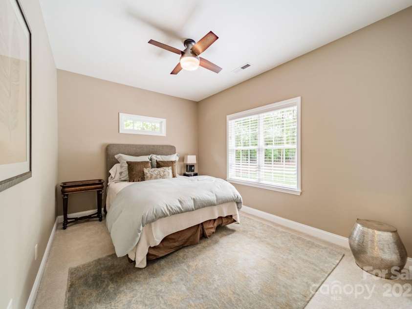 4033 Weddington Manor Court, Matthews, NC 28104.  MLS# CAR4252103, YatesRealty ID 13212. 