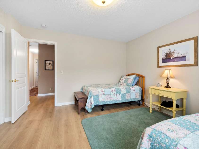 3901 Wood Duck Way, Hendersonville, NC 28792.  MLS# CAR4328986, YatesRealty ID 13213. 