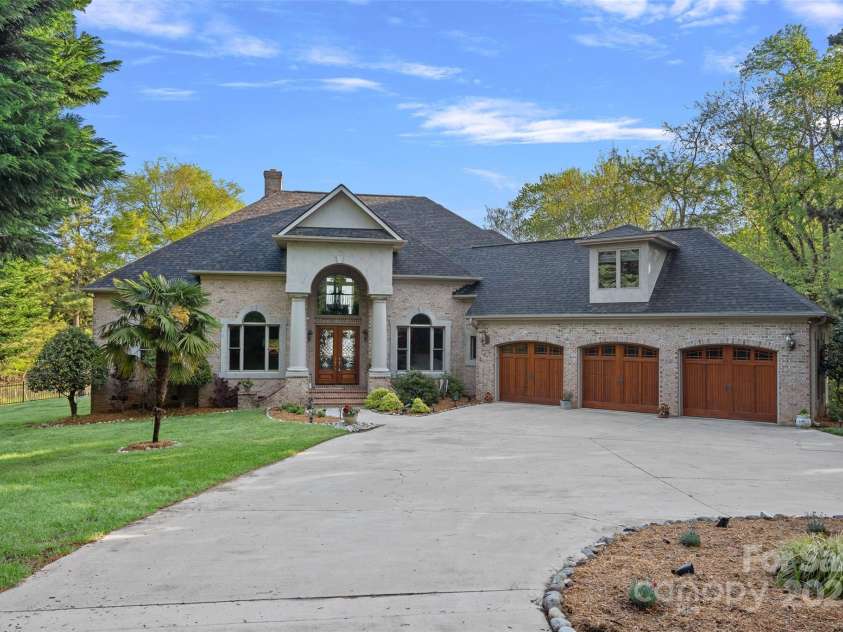 3917 Acacia Road, York, SC 29745.  MLS# CAR4216389, YatesRealty ID 13213. 