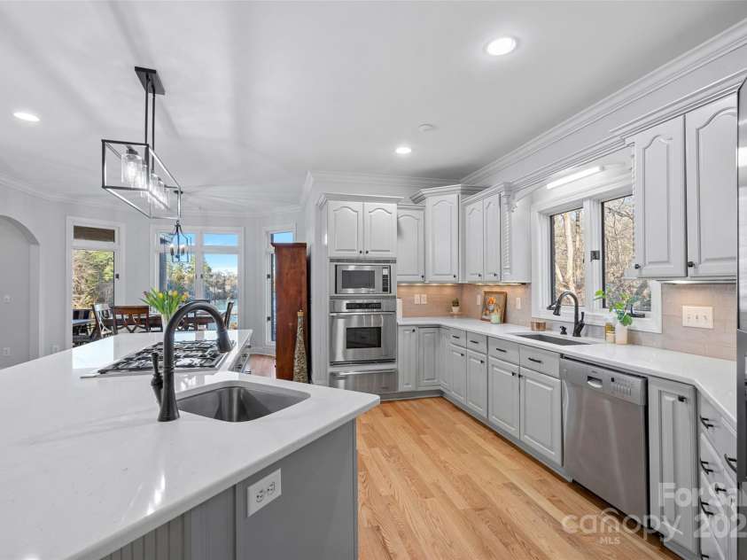 3917 Acacia Road, York, SC 29745.  MLS# CAR4216389, YatesRealty ID 13213. 