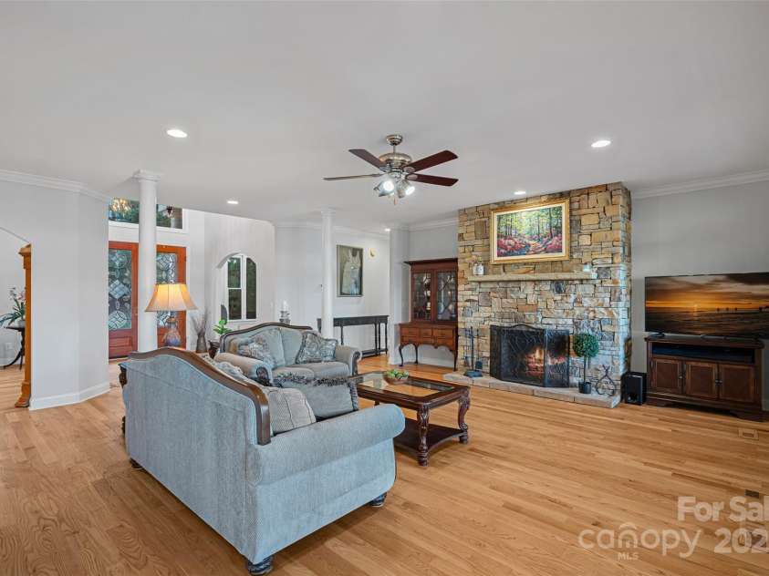 3917 Acacia Road, York, SC 29745.  MLS# CAR4216389, YatesRealty ID 13213. 