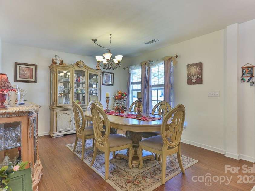 137 Mossy Pond Road, Statesville, NC 28677.  MLS# CAR4231435, YatesRealty ID 13214. 