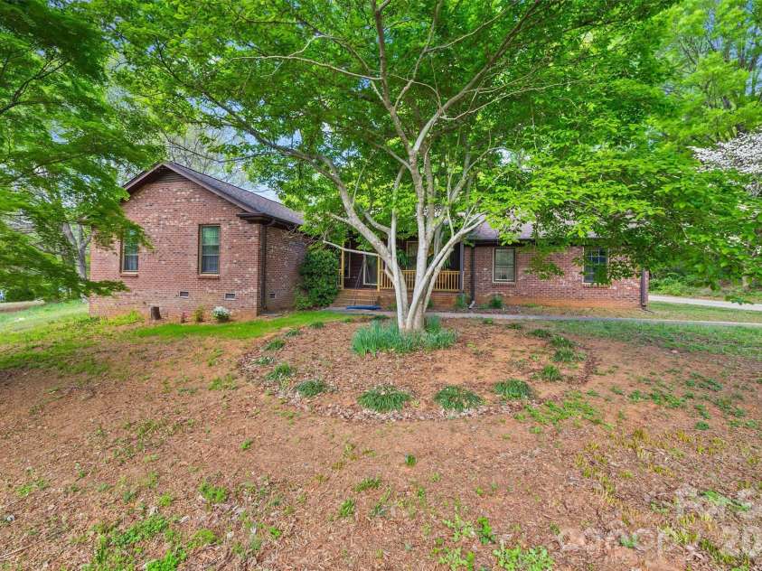 10035 Little Creek Road, Mint Hill, NC 28227.  MLS# CAR4364690, YatesRealty ID 13216. 