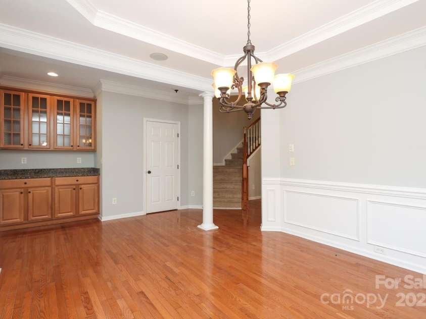 729 Naramore Street, Davidson, NC 28036.  MLS# CAR4280784, YatesRealty ID 13216. 