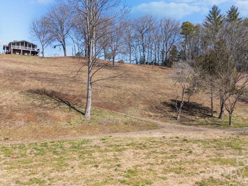 774 Belleview Road, Franklin, NC 28734.  MLS# CAR4244311, YatesRealty ID 13217. 