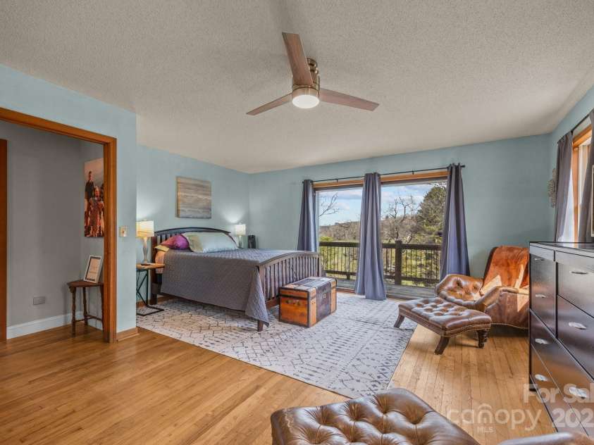 774 Belleview Road, Franklin, NC 28734.  MLS# CAR4244311, YatesRealty ID 13217. 