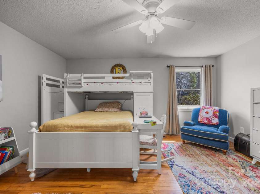 774 Belleview Road, Franklin, NC 28734.  MLS# CAR4244311, YatesRealty ID 13217. 
