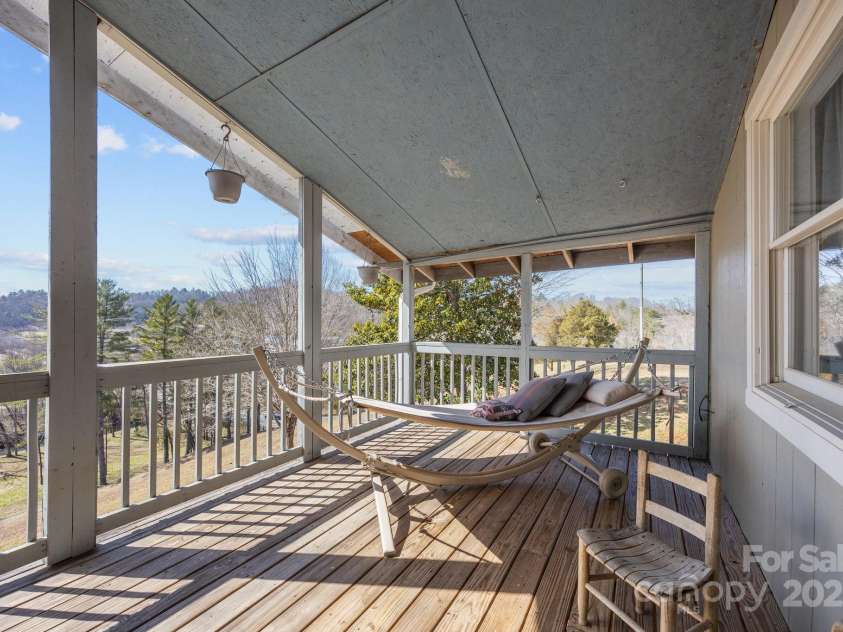774 Belleview Road, Franklin, NC 28734.  MLS# CAR4244311, YatesRealty ID 13217. 