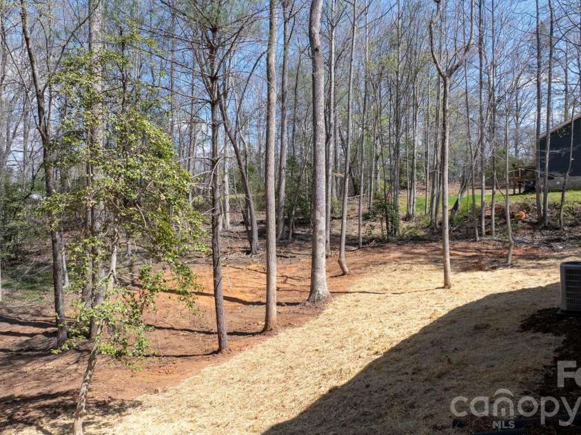 102 Kitchings Drive, Valdese, NC 28690.  MLS# CAR4363724, YatesRealty ID 13218. 