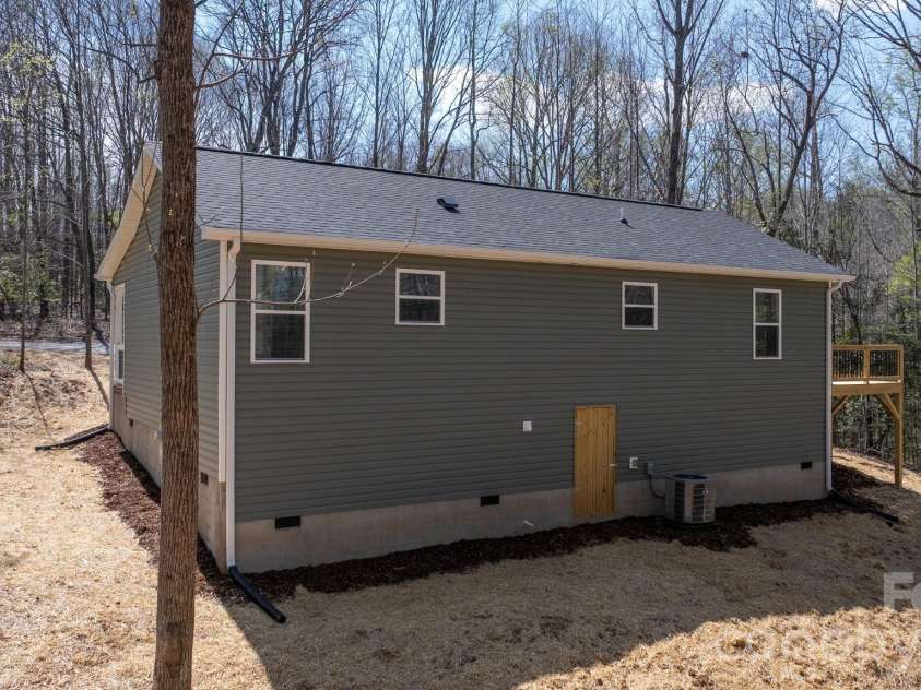 102 Kitchings Drive, Valdese, NC 28690.  MLS# CAR4363724, YatesRealty ID 13218. 