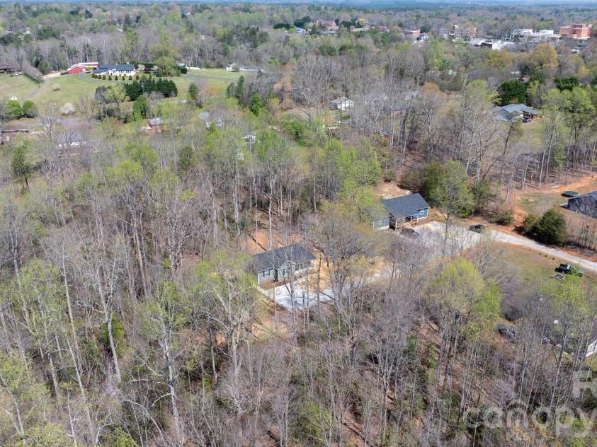 102 Kitchings Drive, Valdese, NC 28690.  MLS# CAR4363724, YatesRealty ID 13218. 