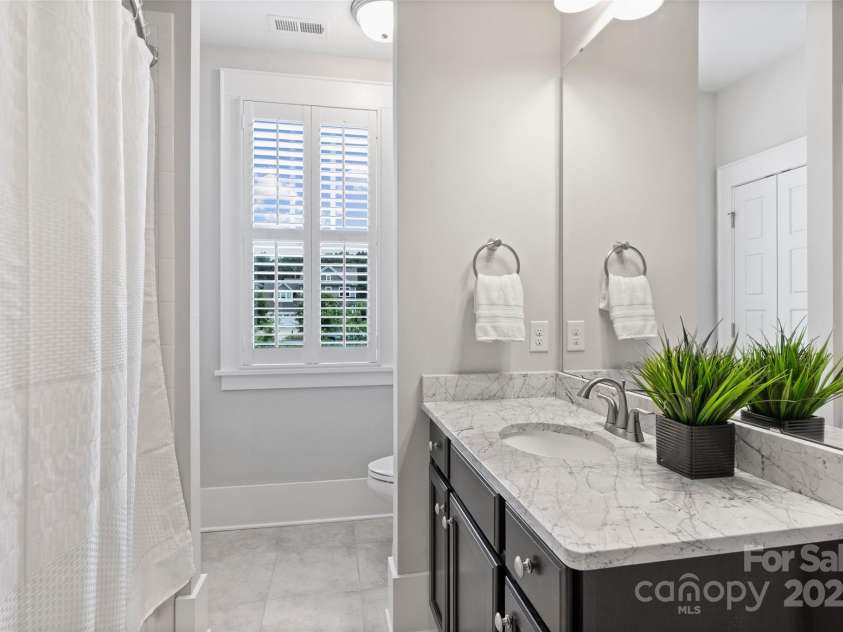 1550 Matthew Mcclure Circle, Davidson, NC 28036.  MLS# CAR4290666, YatesRealty ID 13218. 