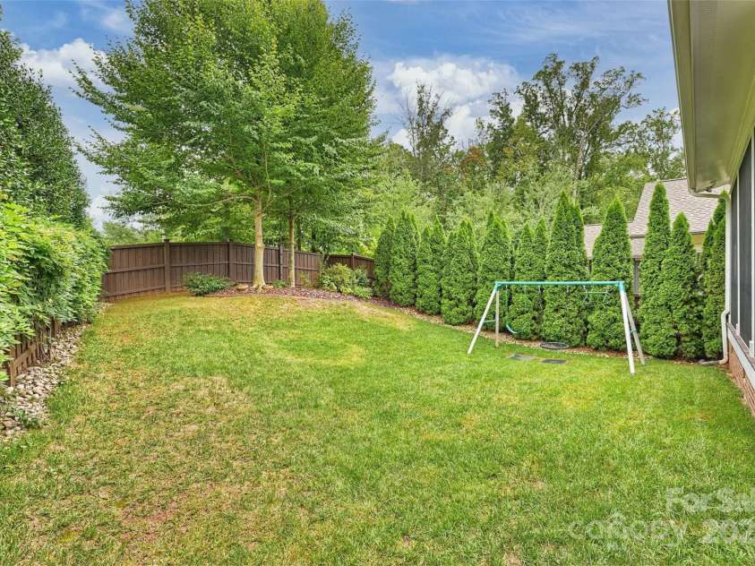 1550 Matthew Mcclure Circle, Davidson, NC 28036.  MLS# CAR4290666, YatesRealty ID 13218. 