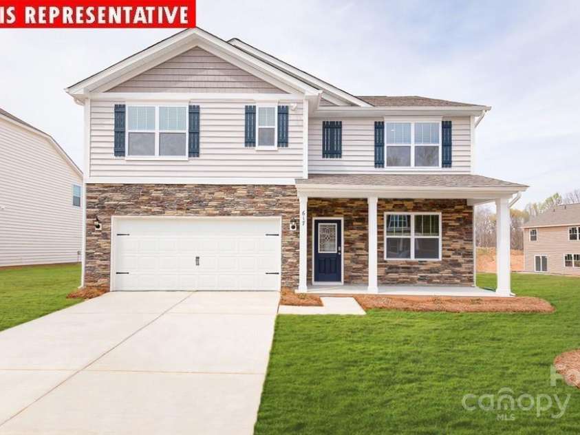 11123 Cardinal Creek Avenue, Charlotte, NC 28215.  MLS# CAR4221240, YatesRealty ID 1322. 