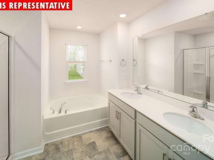 11123 Cardinal Creek Avenue, Charlotte, NC 28215.  MLS# CAR4221240, YatesRealty ID 1322. 