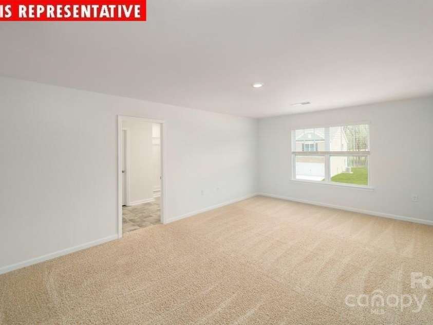 11123 Cardinal Creek Avenue, Charlotte, NC 28215.  MLS# CAR4221240, YatesRealty ID 1322. 