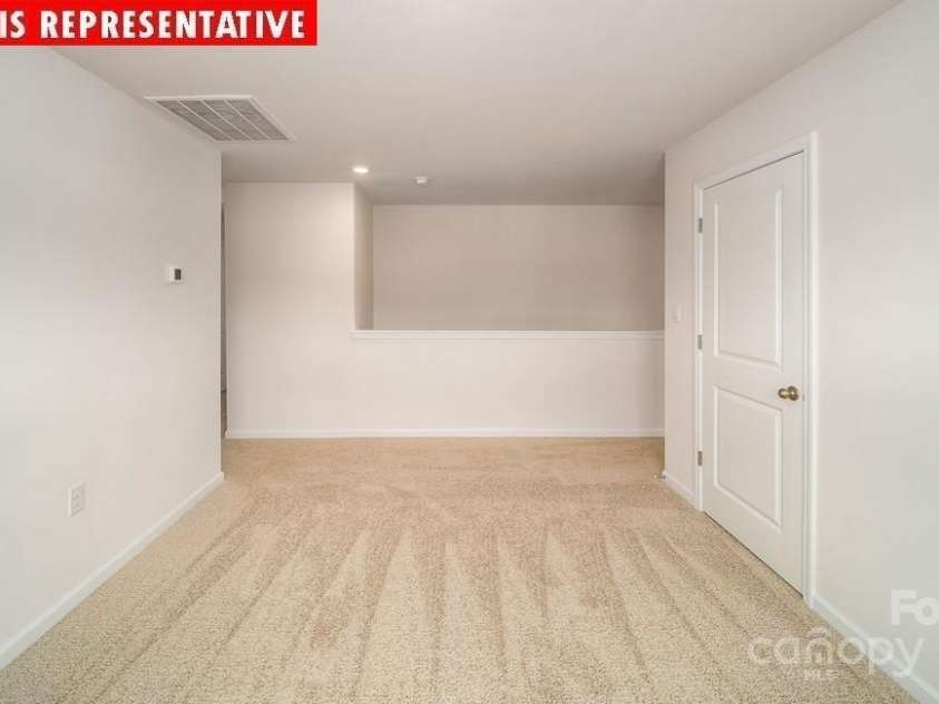 11123 Cardinal Creek Avenue, Charlotte, NC 28215.  MLS# CAR4221240, YatesRealty ID 1322. 