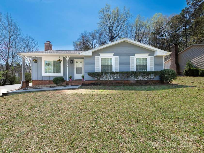 8432 Strider Drive, Charlotte, NC 28212.  MLS# CAR4240167, YatesRealty ID 13220. 
