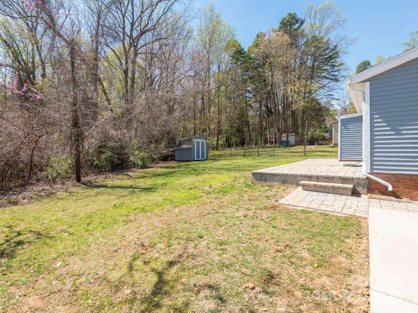 8432 Strider Drive, Charlotte, NC 28212.  MLS# CAR4240167, YatesRealty ID 13220. 