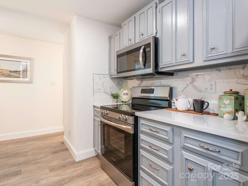 8432 Strider Drive, Charlotte, NC 28212.  MLS# CAR4240167, YatesRealty ID 13220. 