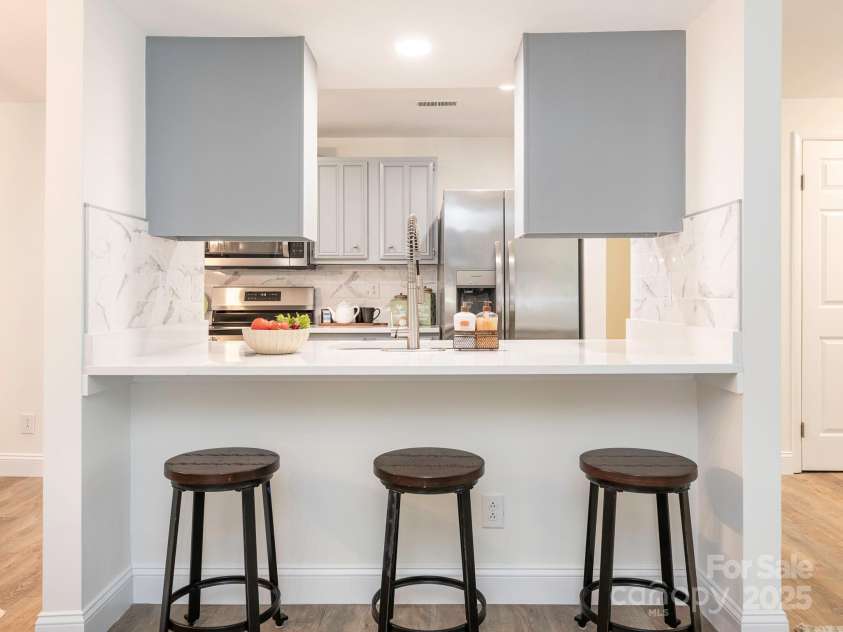 8432 Strider Drive, Charlotte, NC 28212.  MLS# CAR4240167, YatesRealty ID 13220. 