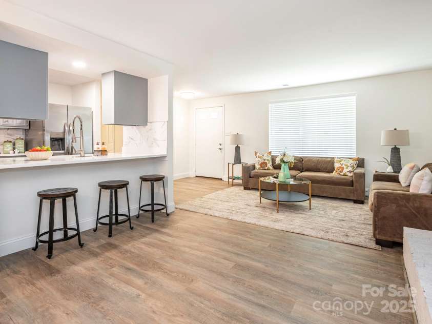 8432 Strider Drive, Charlotte, NC 28212.  MLS# CAR4240167, YatesRealty ID 13220. 