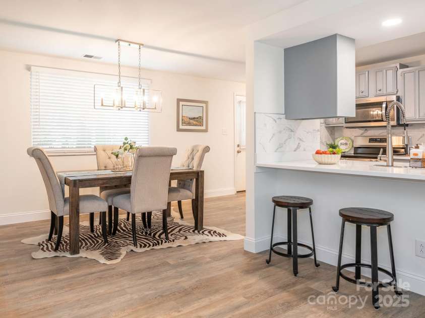 8432 Strider Drive, Charlotte, NC 28212.  MLS# CAR4240167, YatesRealty ID 13220. 