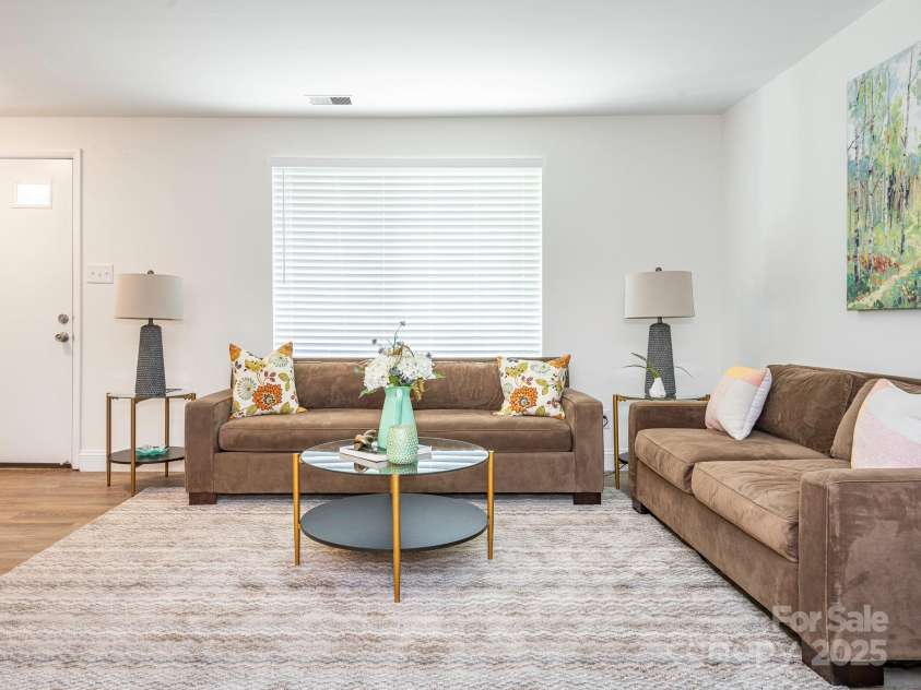 8432 Strider Drive, Charlotte, NC 28212.  MLS# CAR4240167, YatesRealty ID 13220. 