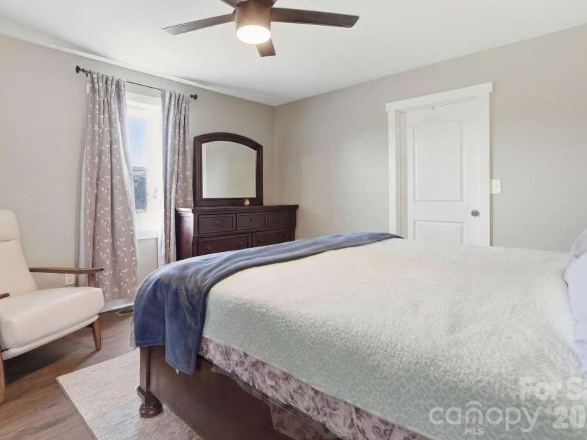 2269 Drexel Heights Street, Morganton, NC 28655.  MLS# CAR4350712, YatesRealty ID 13221. 