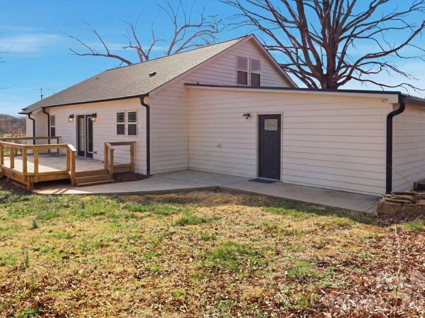 2269 Drexel Heights Street, Morganton, NC 28655.  MLS# CAR4350712, YatesRealty ID 13221. 