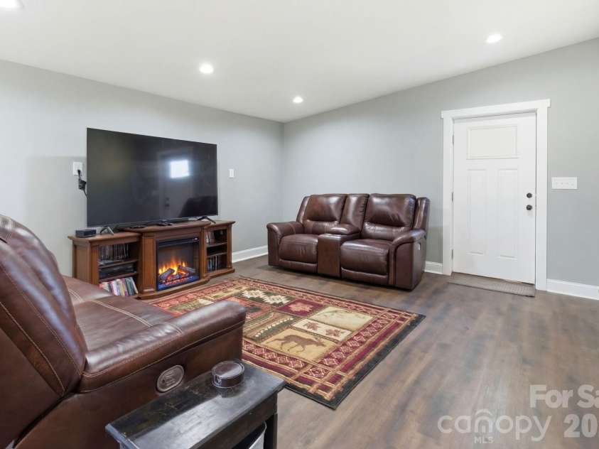 2269 Drexel Heights Street, Morganton, NC 28655.  MLS# CAR4350712, YatesRealty ID 13221. 